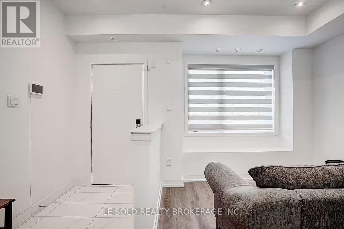 2nd Floor Room #2e - 89 Frederick Tisdale Drive, Toronto, Ontario  M3K 0C6 - Photo 3 - W13050624