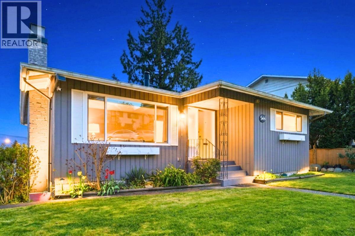 544 Garfield Street, New Westminster, British Columbia  V3L 4A7 - Photo 1 - R3116101