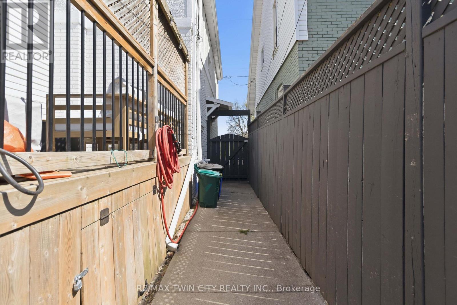 7 Ontario Street, Brantford, Ontario  N3S 2B7 - Photo 34 - X13050638