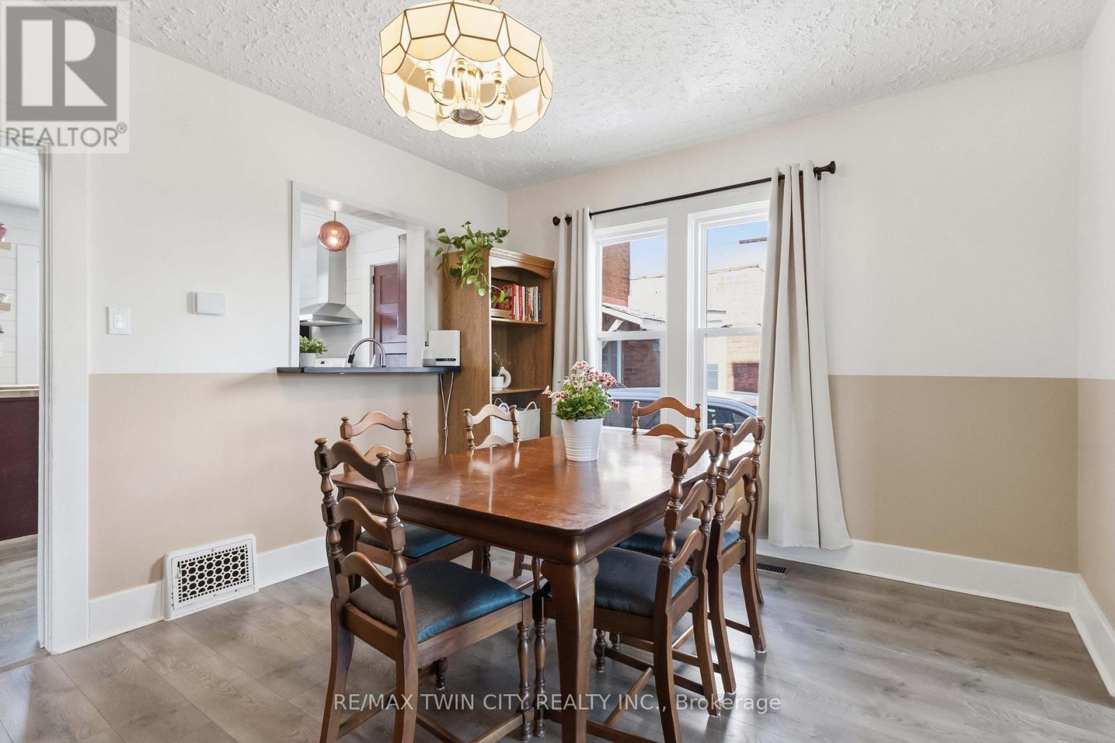 7 Ontario Street, Brantford, Ontario  N3S 2B7 - Photo 7 - X13050638