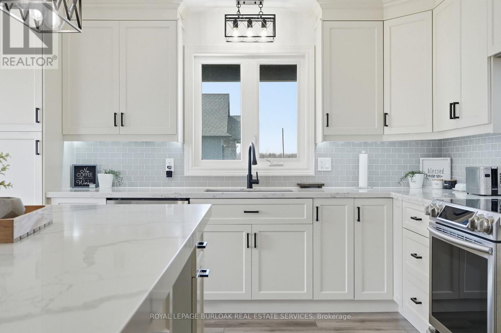 401 Lighthouse Drive, Haldimand, Ontario  N1A 2W6 - Photo 10 - X13050650