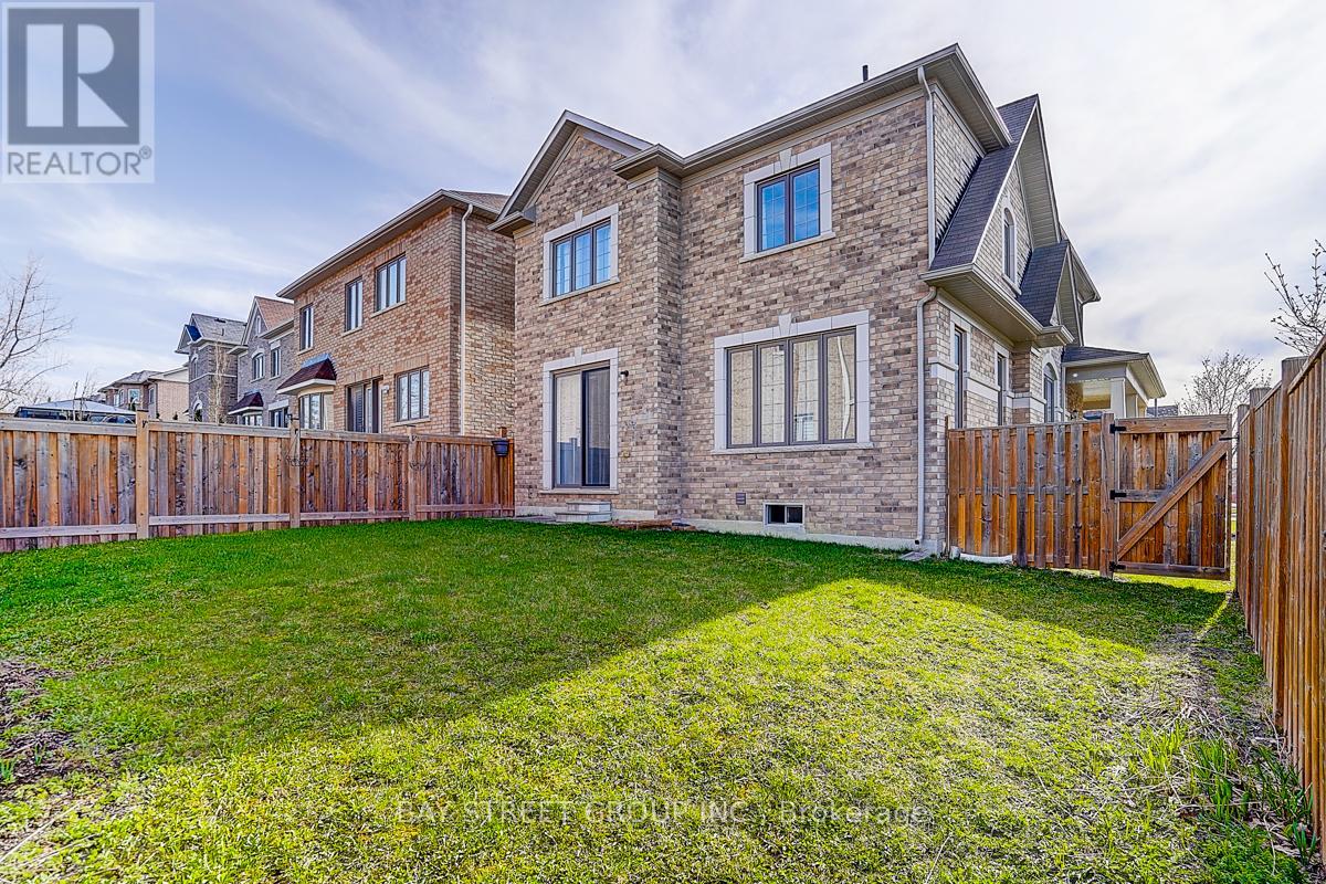 713 Dillman Avenue, Newmarket, Ontario  L3X 0J8 - Photo 27 - N13050612