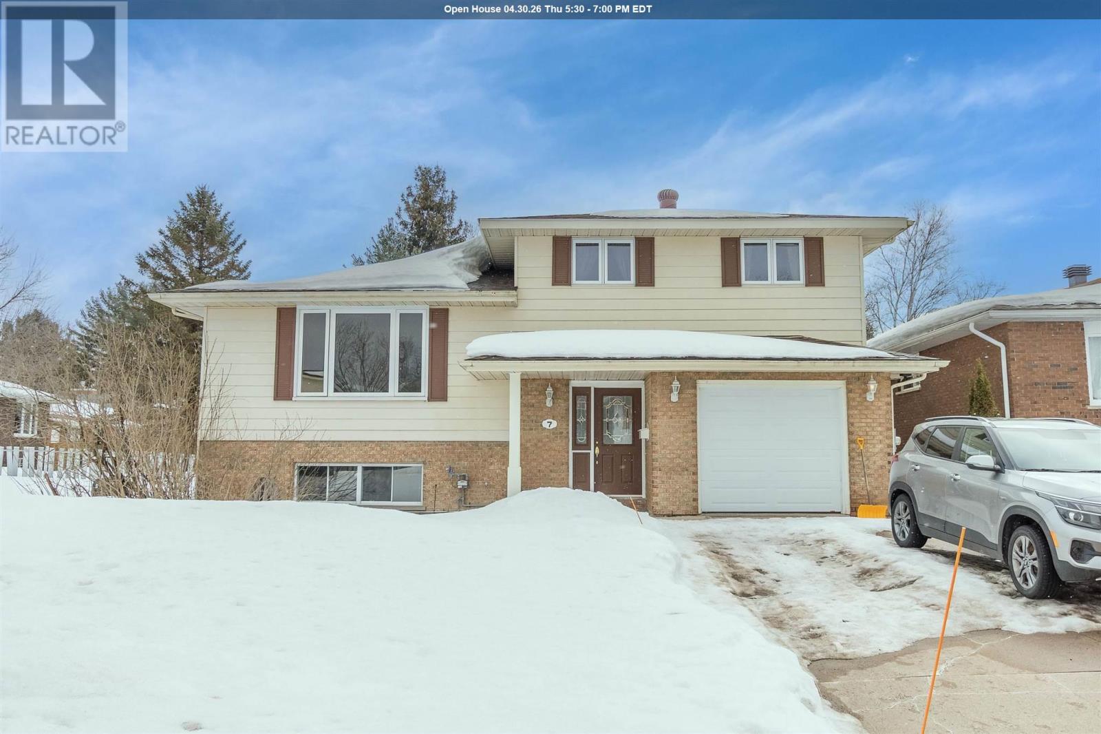 7 Golf Range CRES, Sault Ste. Marie, Ontario