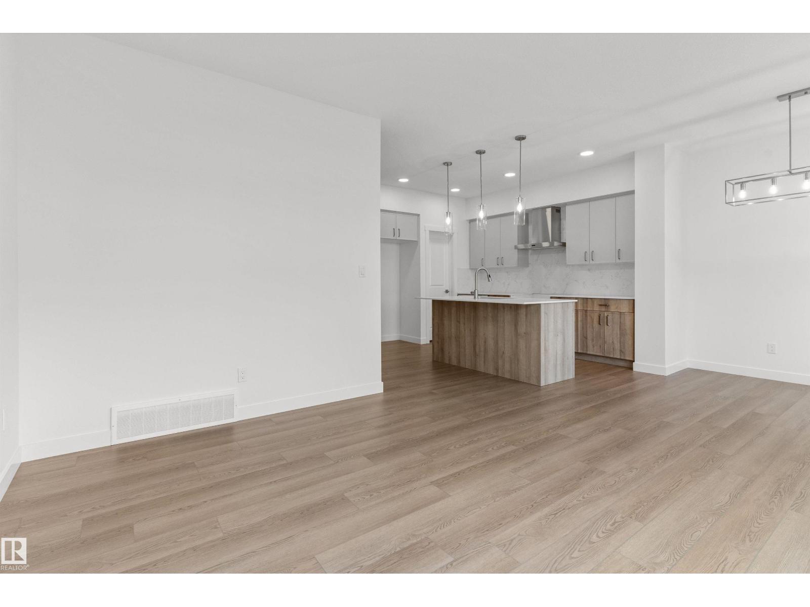 926 18 Av NW, Edmonton, Alberta  T6T 2X4 - Photo 10 - E4473710