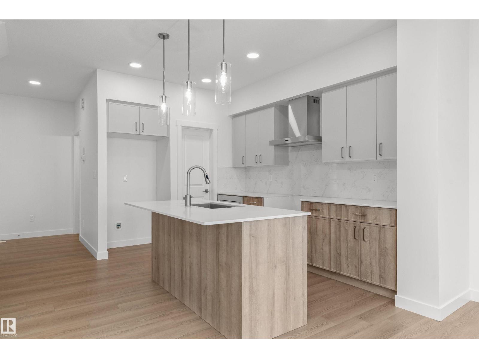 926 18 Av NW, Edmonton, Alberta  T6T 2X4 - Photo 15 - E4473710