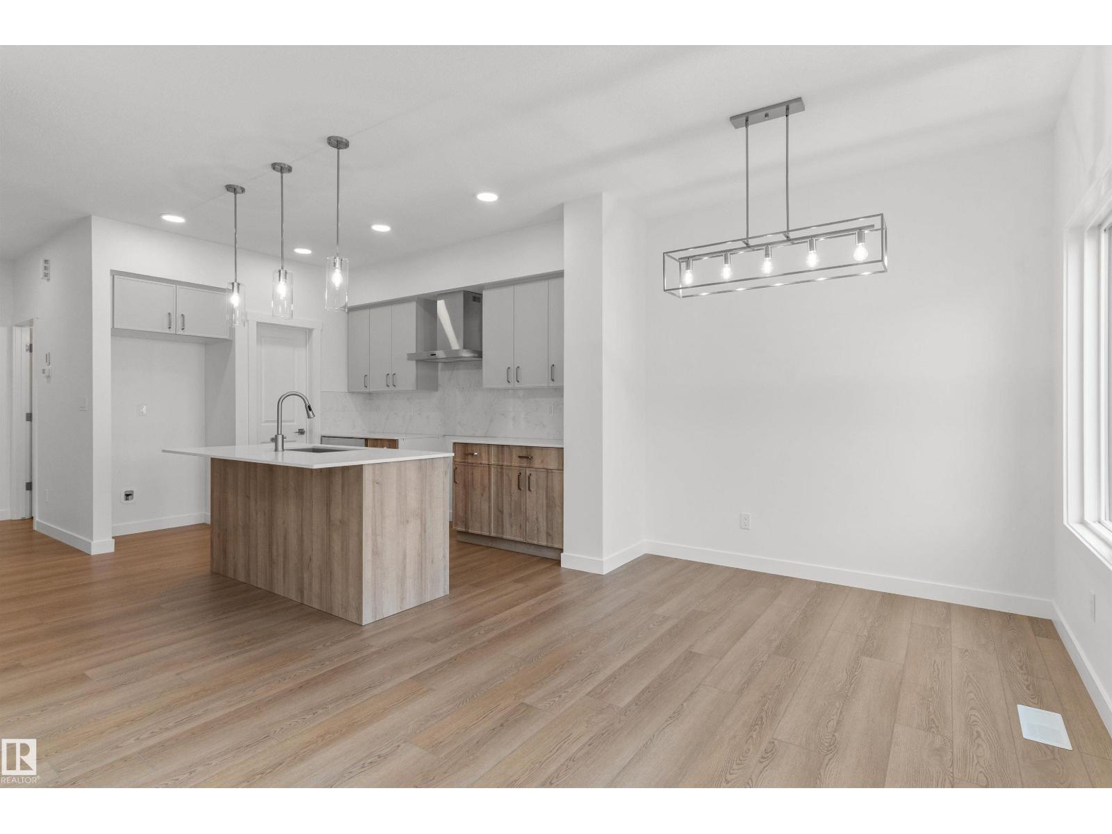 926 18 Av NW, Edmonton, Alberta  T6T 2X4 - Photo 12 - E4473710