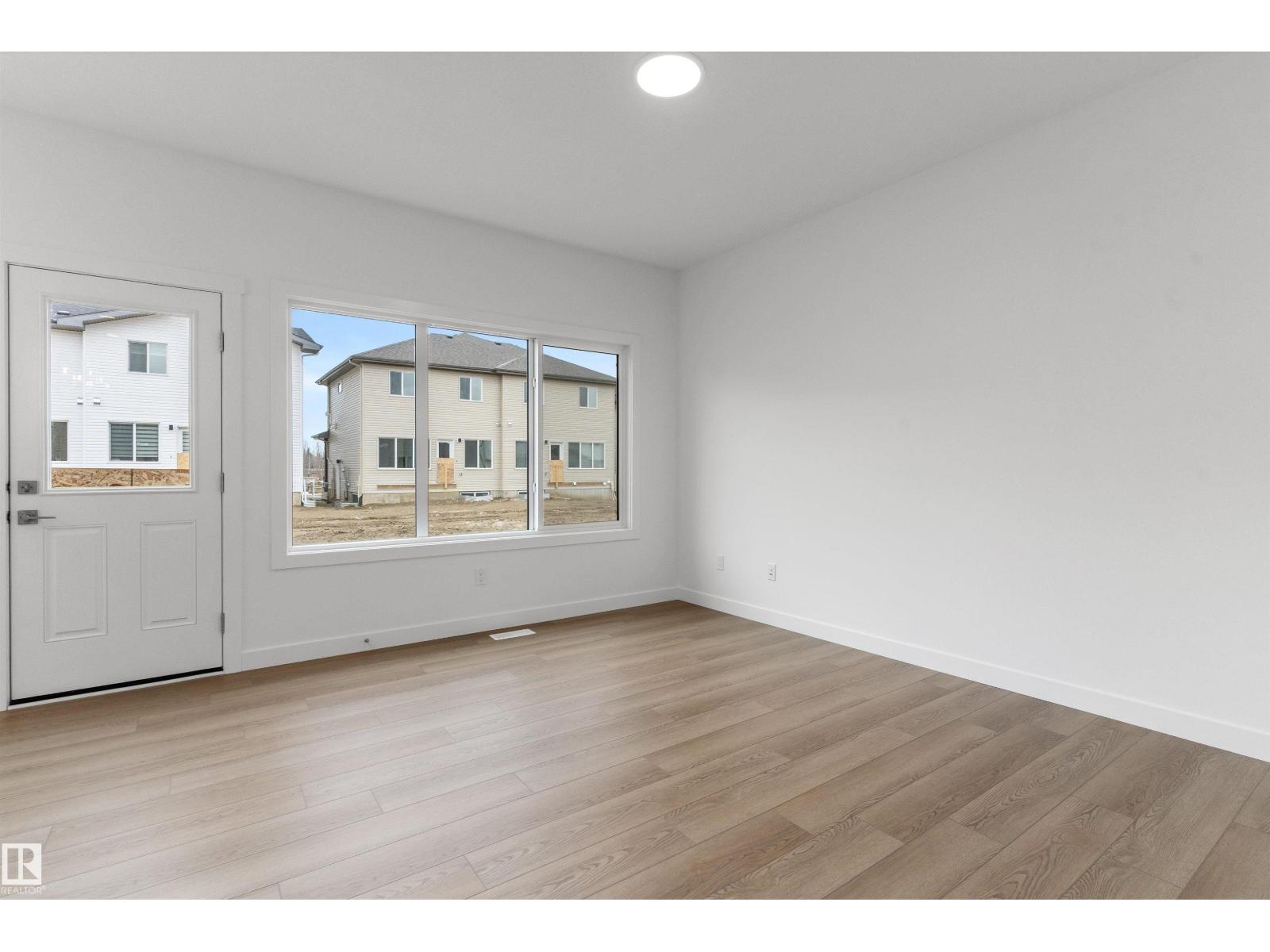 926 18 Av NW, Edmonton, Alberta  T6T 2X4 - Photo 6 - E4473710