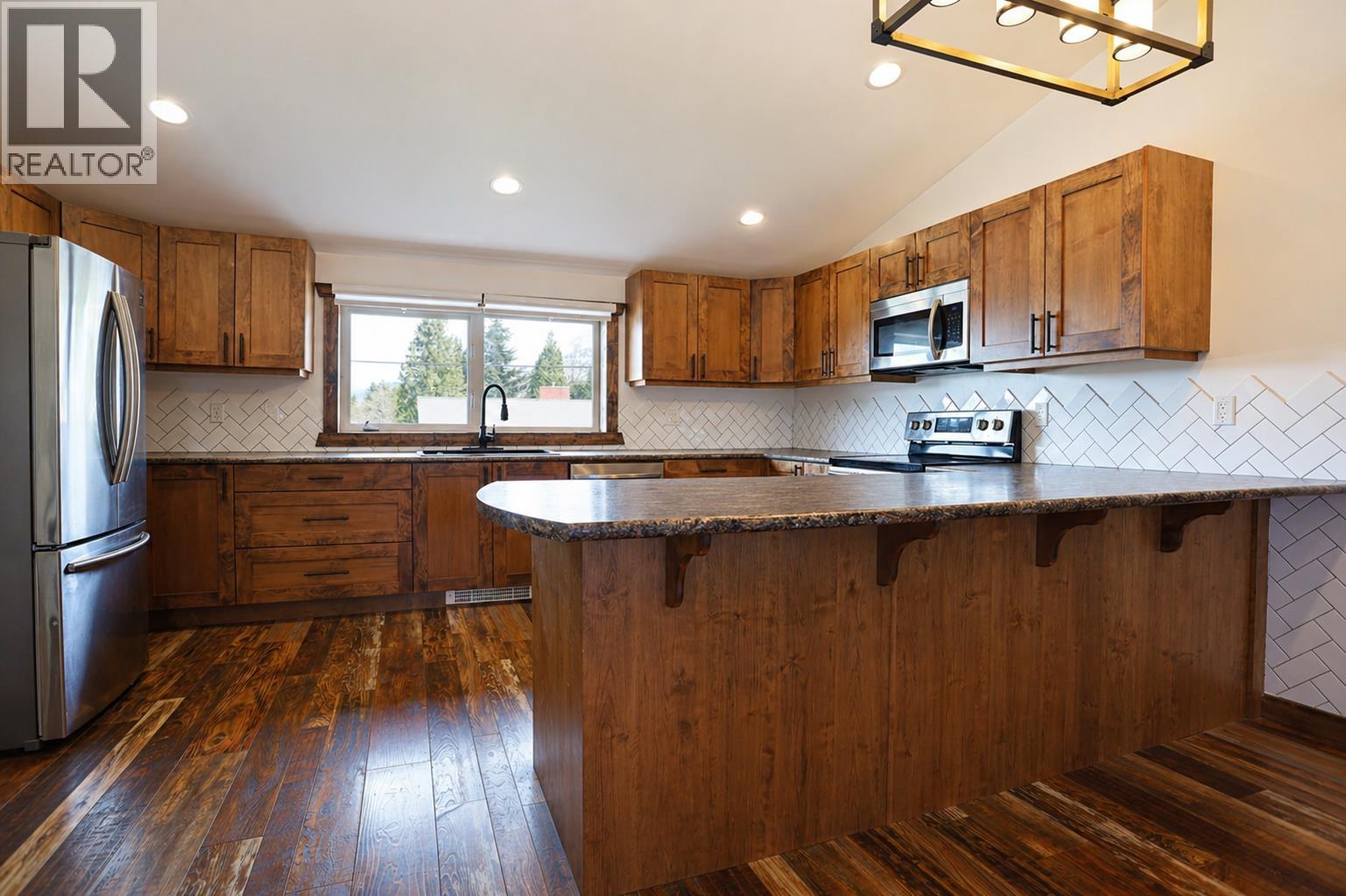 1445 Cormorant Avenue, Kitimat, British Columbia  V8C 1R9 - Photo 6 - R3116227