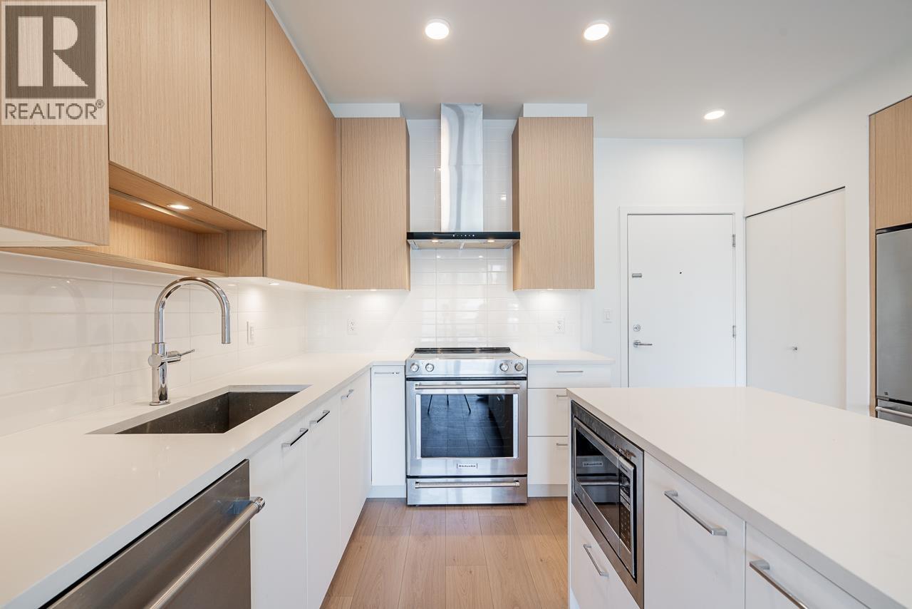 320 7588 16th Street, Burnaby, British Columbia  V3N 0H8 - Photo 9 - R3116067