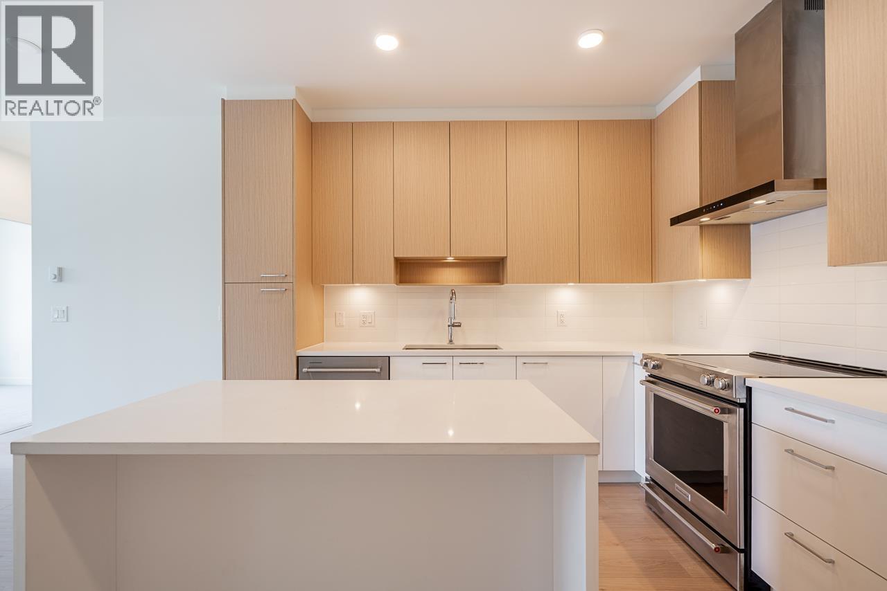 320 7588 16th Street, Burnaby, British Columbia  V3N 0H8 - Photo 7 - R3116067