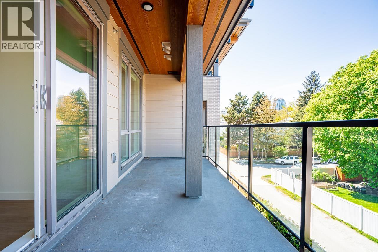 320 7588 16th Street, Burnaby, British Columbia  V3N 0H8 - Photo 31 - R3116067