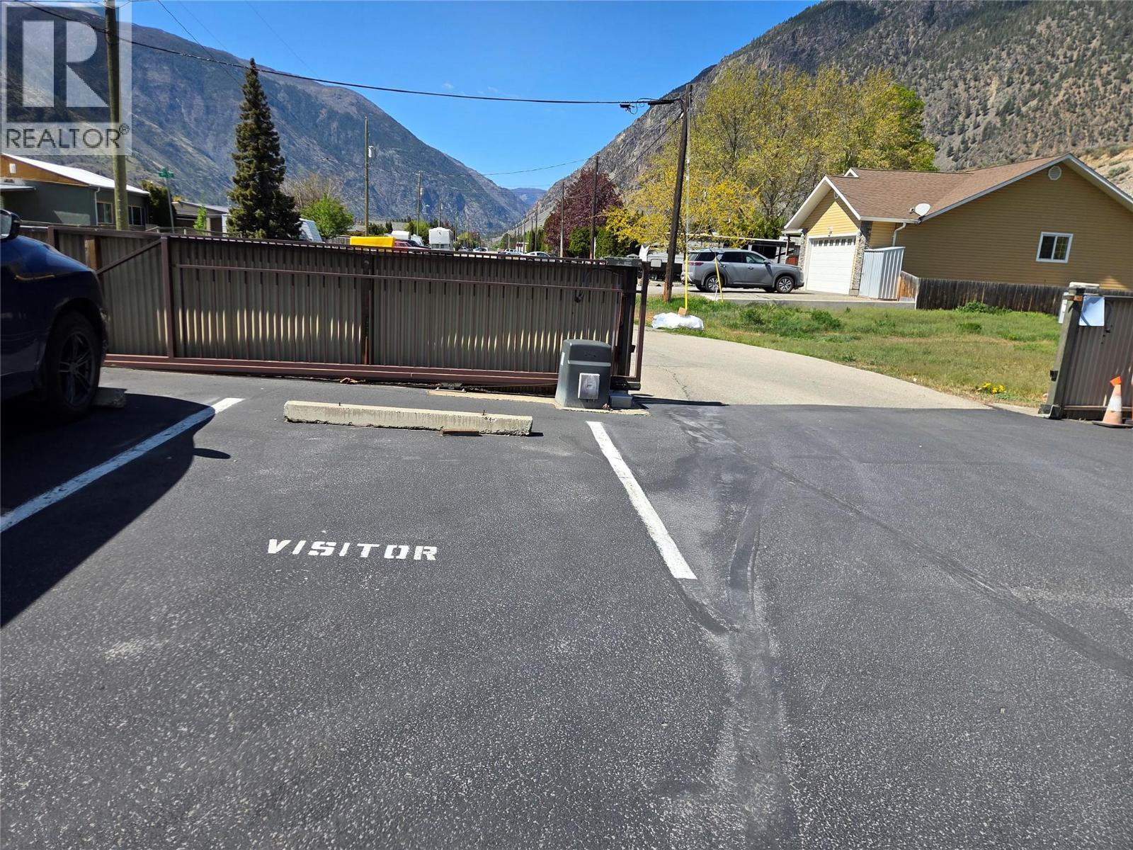 601 9th Street Unit# 2, Keremeos, British Columbia  V0X 1N3 - Photo 11 - 10385104