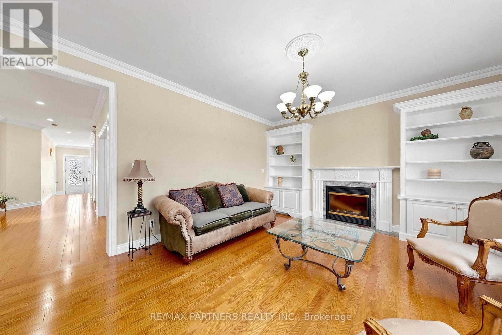 96 Bradgate Drive, Markham, Ontario  L3T 7M3 - Photo 8 - N13038706