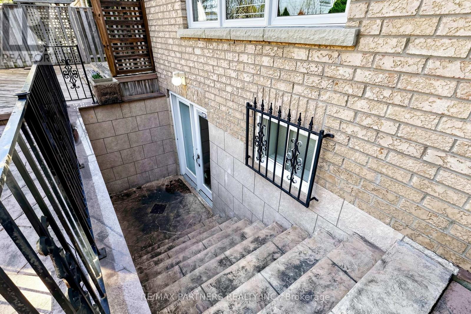 96 Bradgate Drive, Markham, Ontario  L3T 7M3 - Photo 43 - N13038706