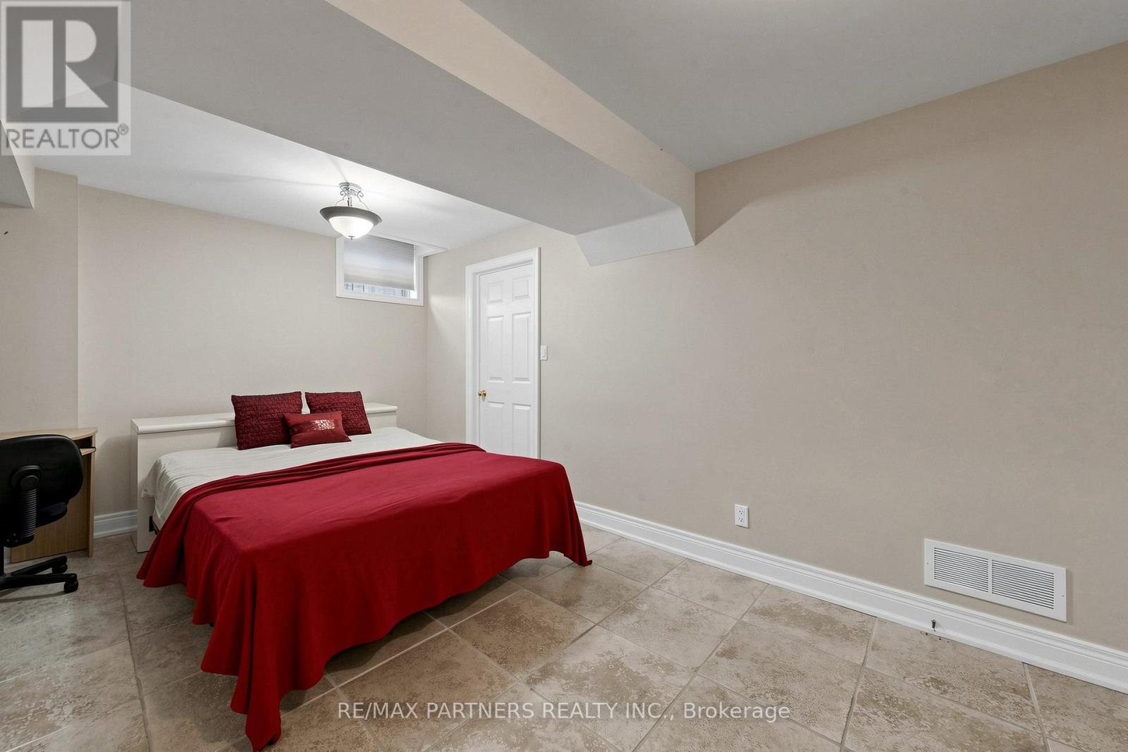 96 Bradgate Drive, Markham, Ontario  L3T 7M3 - Photo 39 - N13038706