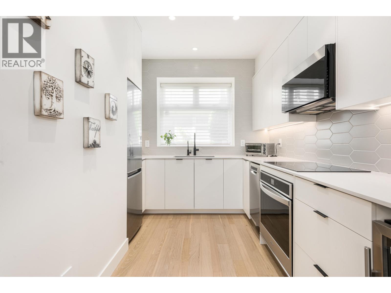 1823 Napier Street, Vancouver, British Columbia  V5L 2N4 - Photo 12 - R3116443