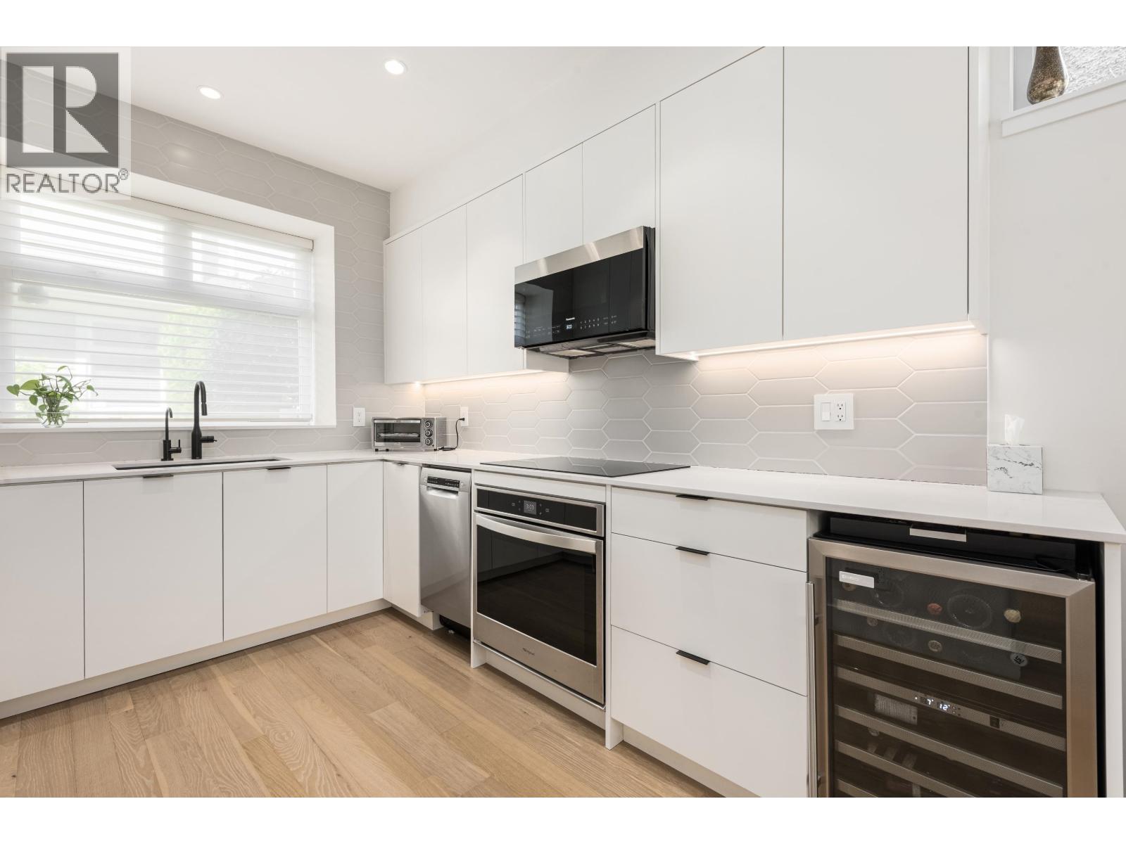 1823 Napier Street, Vancouver, British Columbia  V5L 2N4 - Photo 14 - R3116443