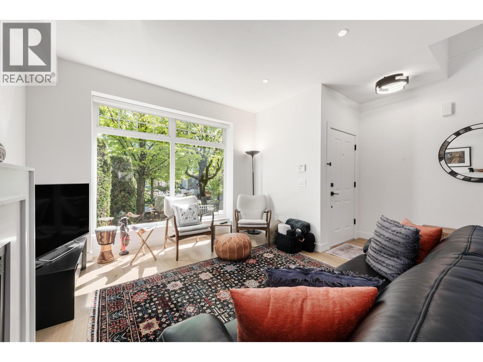 1823 Napier Street, Vancouver, British Columbia  V5L 2N4 - Photo 5 - R3116443