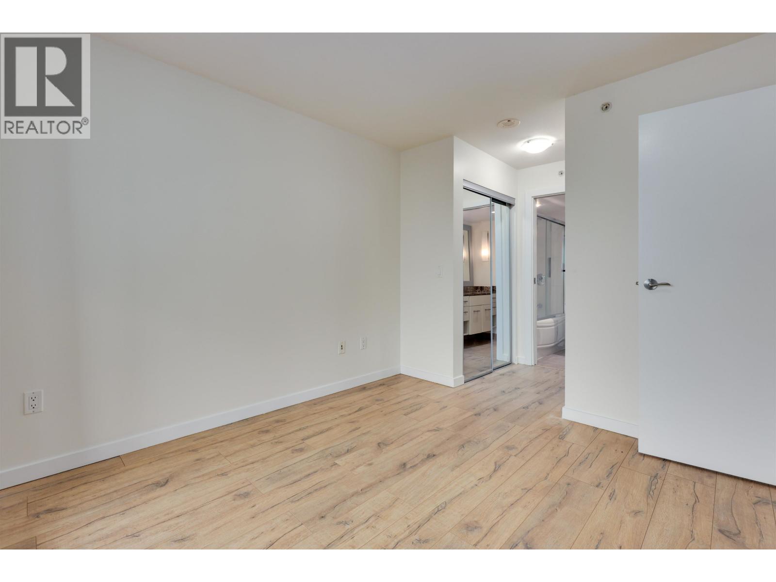 306 683 W Victoria Park, North Vancouver, British Columbia  V7M 0A2 - Photo 13 - R3116449