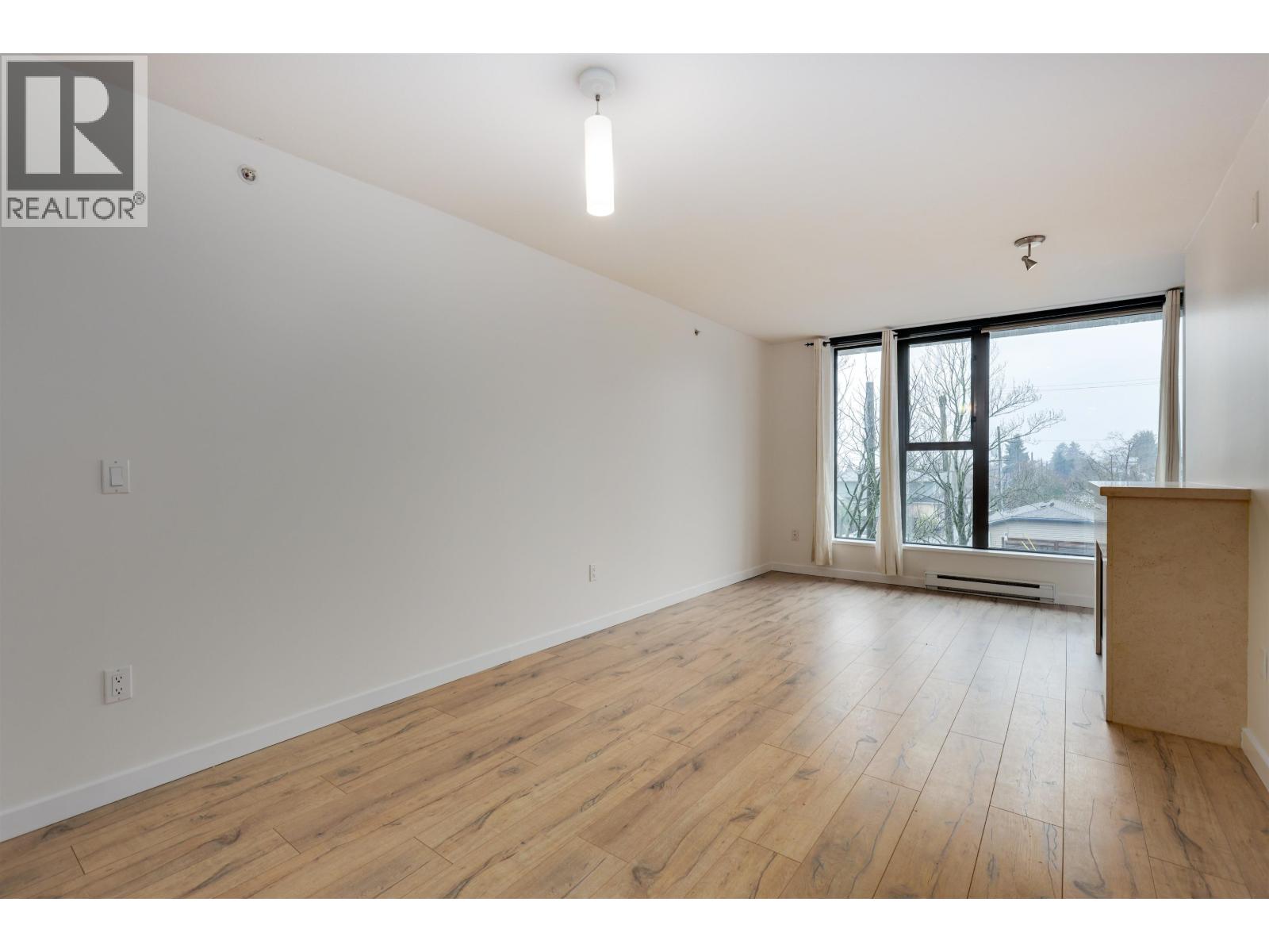 306 683 W Victoria Park, North Vancouver, British Columbia  V7M 0A2 - Photo 22 - R3116449