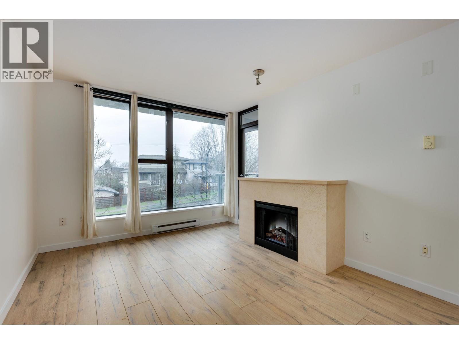 306 683 W Victoria Park, North Vancouver, British Columbia  V7M 0A2 - Photo 7 - R3116449