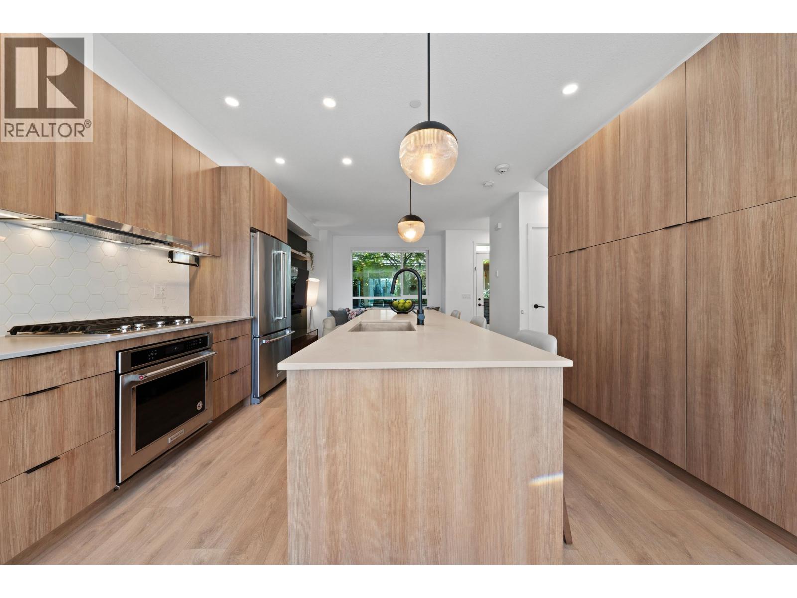 23 533 E 3rd Street, North Vancouver, British Columbia  V7L 1G4 - Photo 10 - R3116474