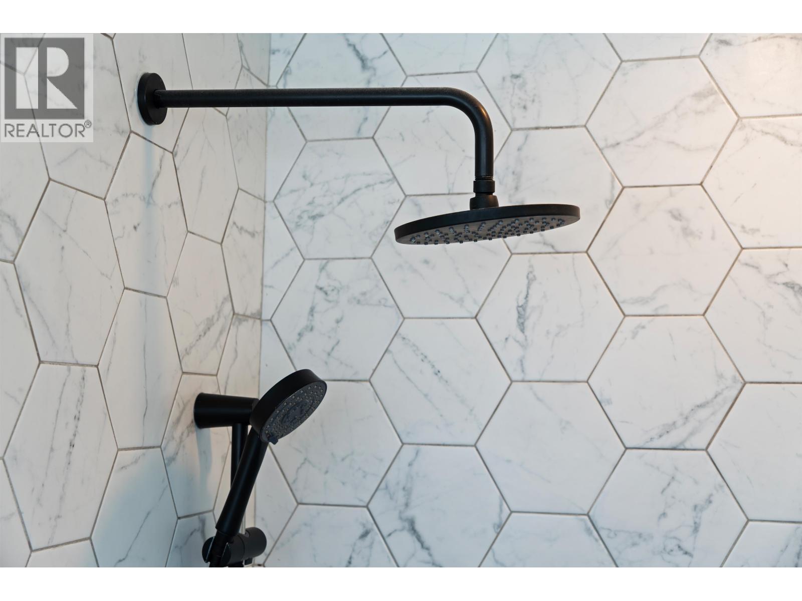 23 533 E 3rd Street, North Vancouver, British Columbia  V7L 1G4 - Photo 21 - R3116474