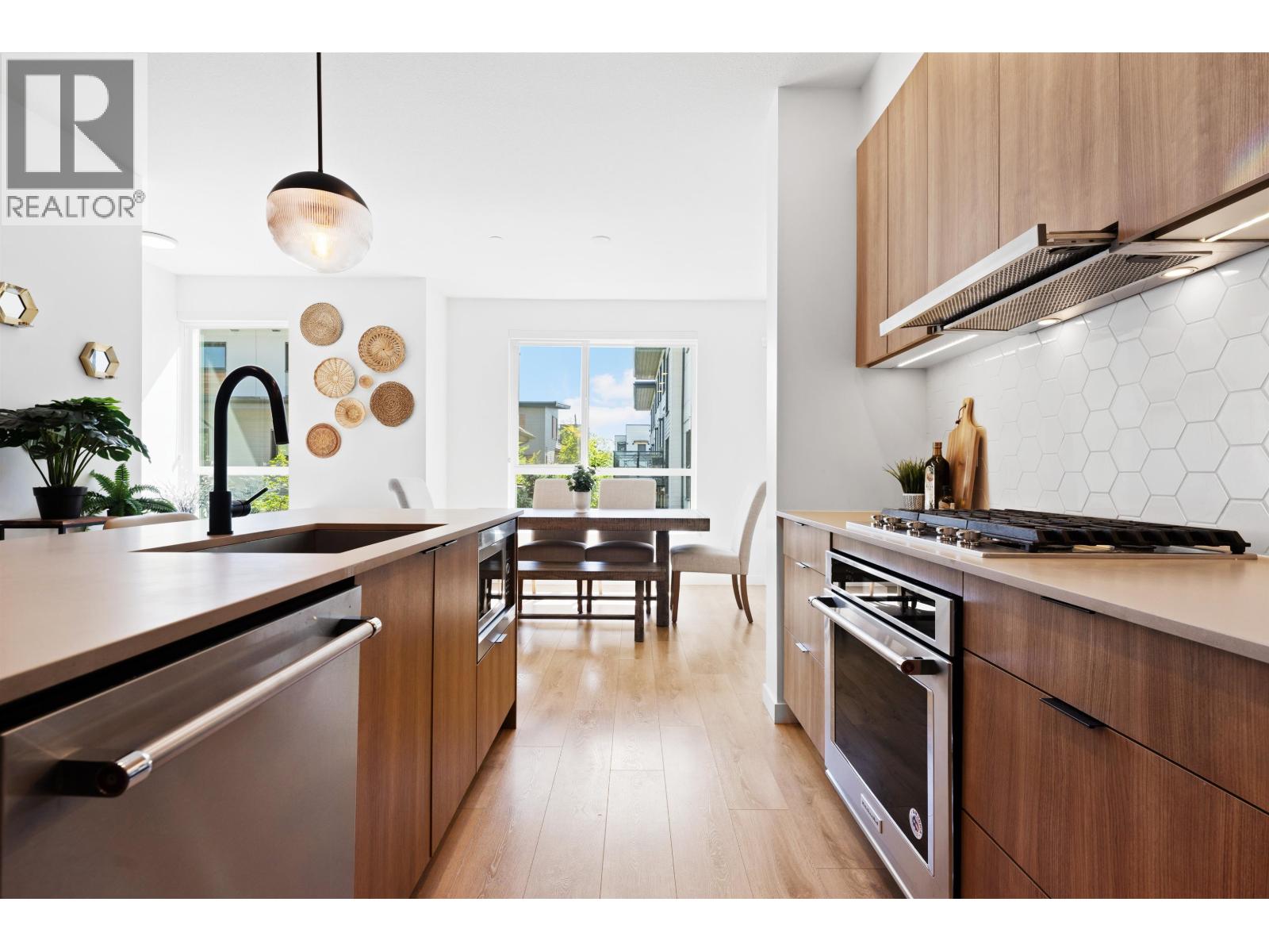 23 533 E 3rd Street, North Vancouver, British Columbia  V7L 1G4 - Photo 6 - R3116474