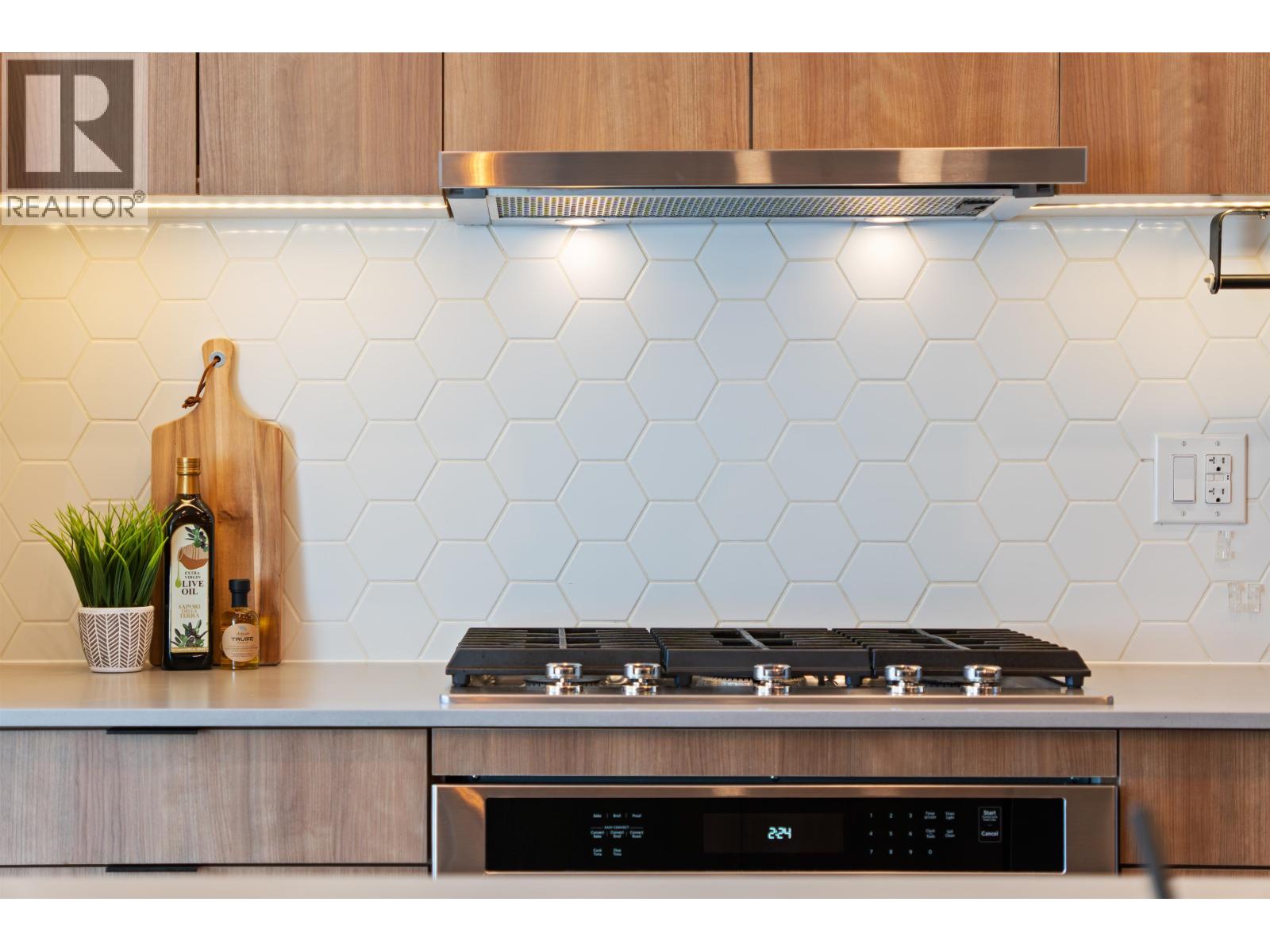 23 533 E 3rd Street, North Vancouver, British Columbia  V7L 1G4 - Photo 7 - R3116474