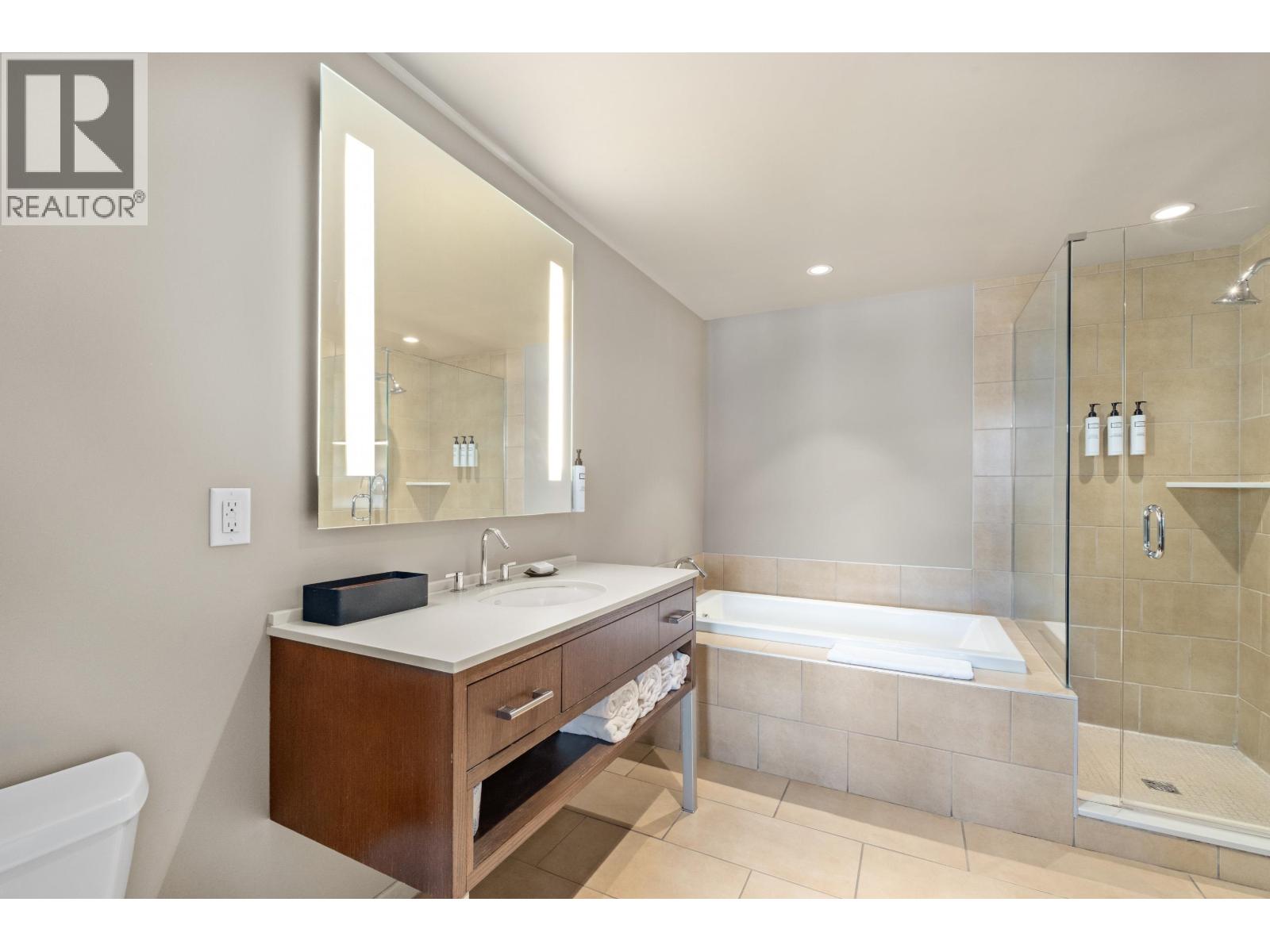 404c 2020 London Lane, Whistler, British Columbia  V0N 1B2 - Photo 13 - R3116475