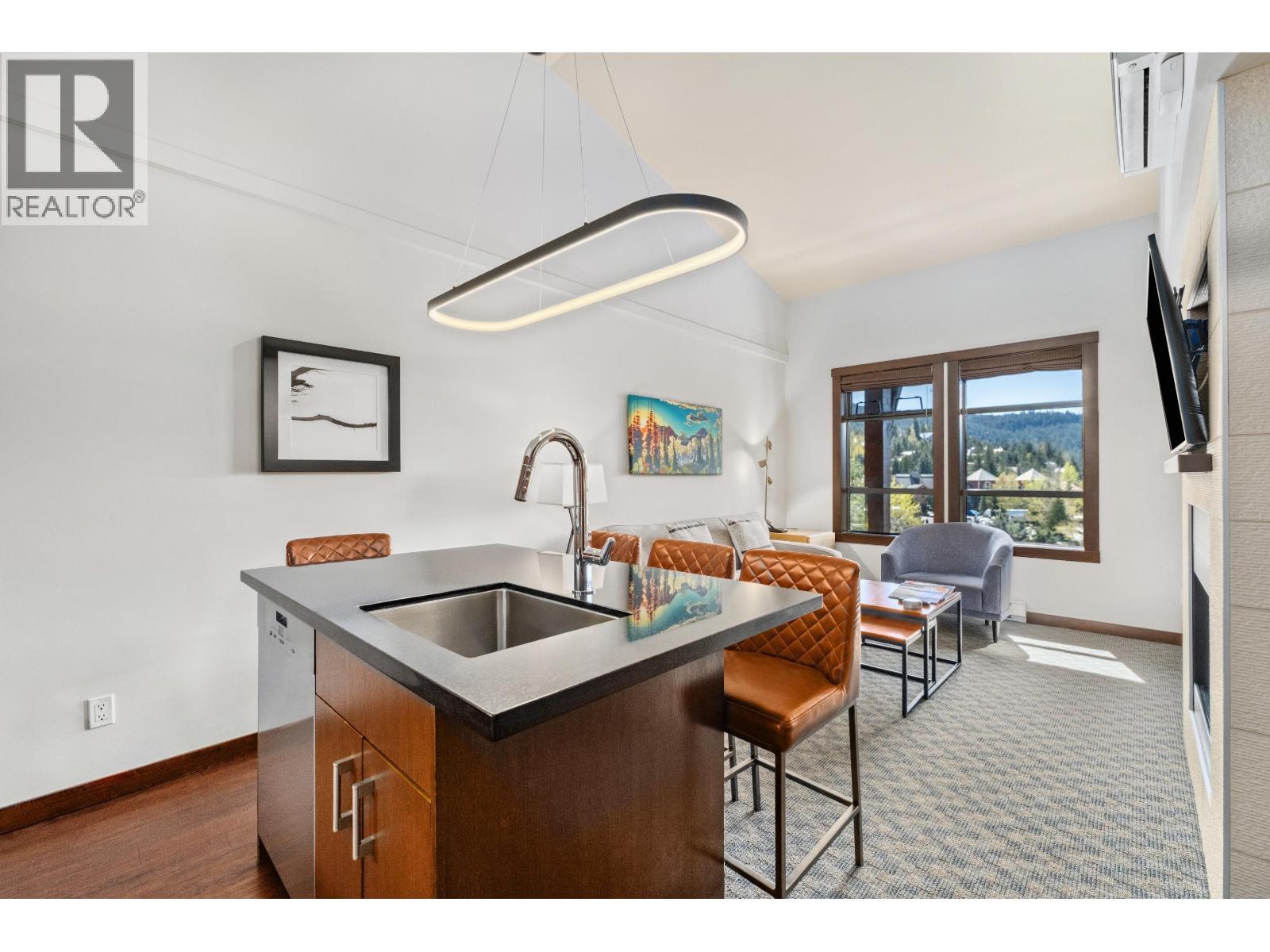 404c 2020 London Lane, Whistler, British Columbia  V0N 1B2 - Photo 8 - R3116475