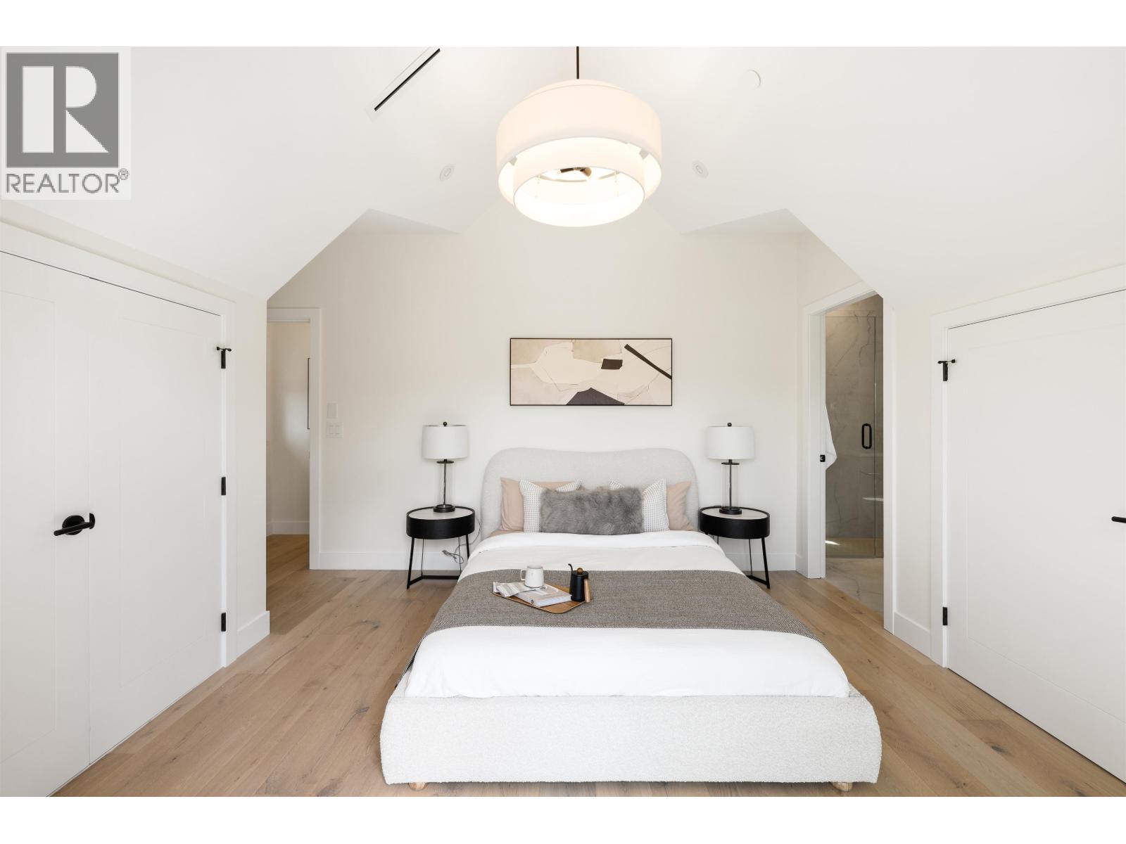 2 3141 E 19 Avenue, Vancouver, British Columbia  V5M 2T2 - Photo 10 - R3116482