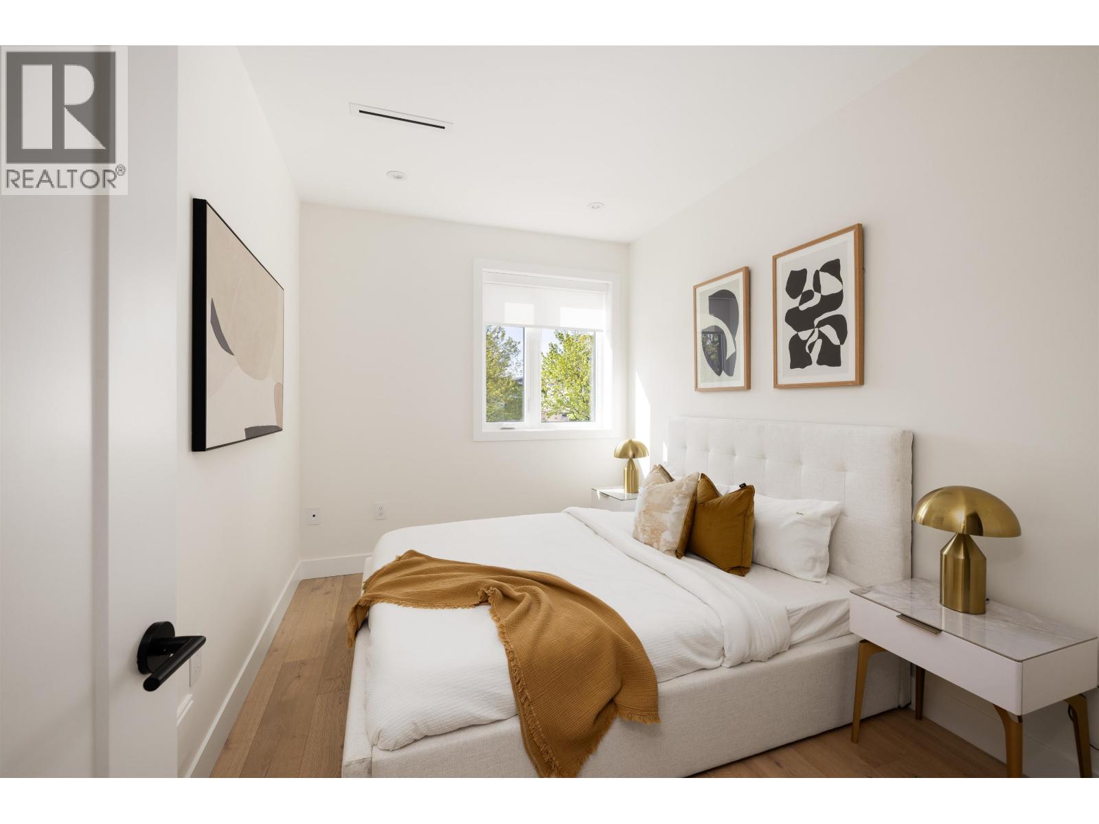 2 3141 E 19 Avenue, Vancouver, British Columbia  V5M 2T2 - Photo 14 - R3116482