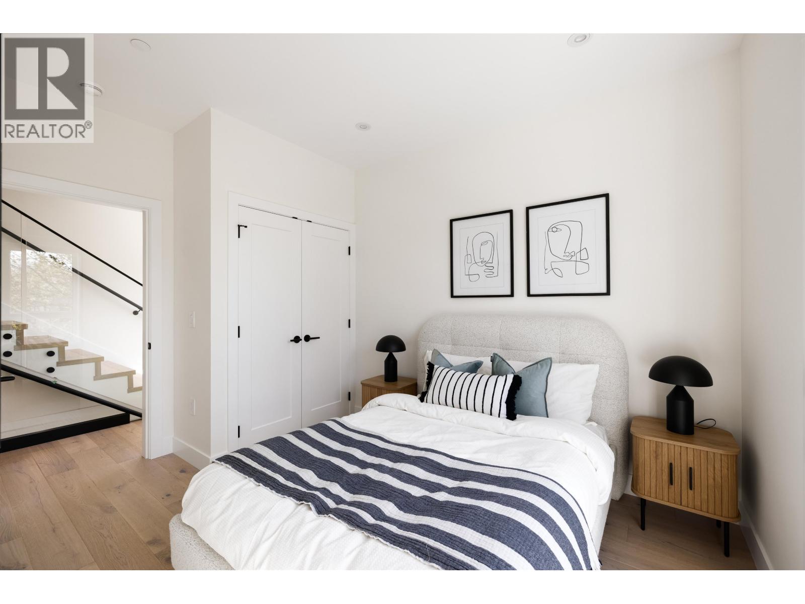 2 3141 E 19 Avenue, Vancouver, British Columbia  V5M 2T2 - Photo 18 - R3116482