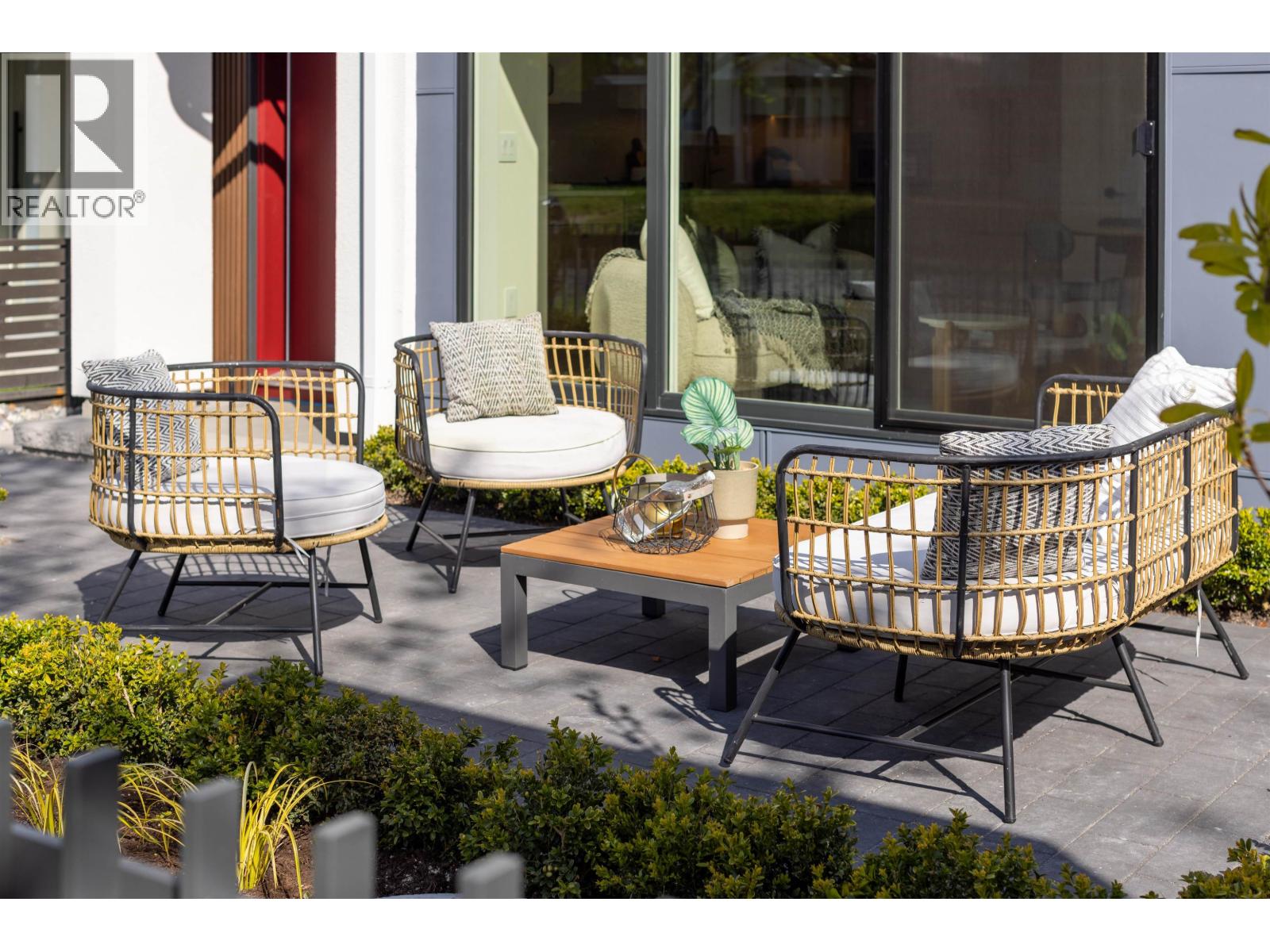 2 3141 E 19 Avenue, Vancouver, British Columbia  V5M 2T2 - Photo 6 - R3116482