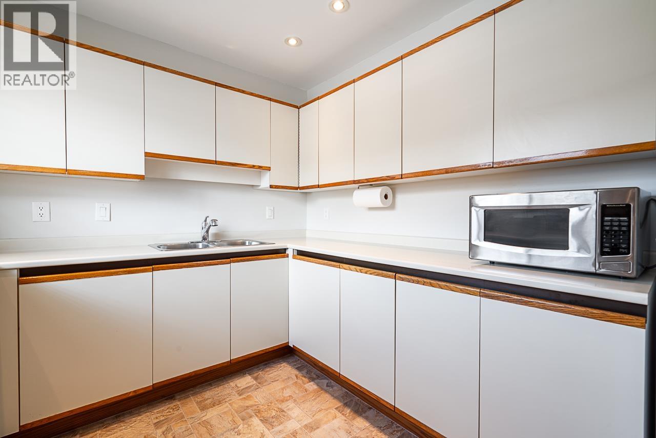 836 Roche Point Drive, North Vancouver, British Columbia  V7H 2T9 - Photo 6 - R3116484