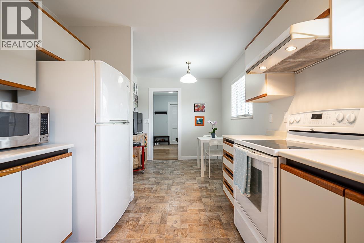 836 Roche Point Drive, North Vancouver, British Columbia  V7H 2T9 - Photo 7 - R3116484