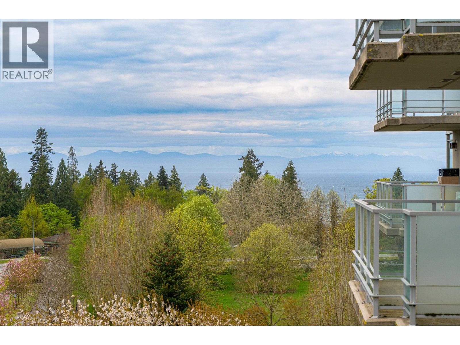 702 2688 West Mall, Vancouver, British Columbia  V6T 2J8 - Photo 1 - R3116496