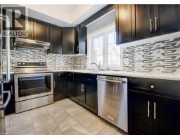 70 WILLOWRUN Drive Unit# F2, Kitchener, Ontario