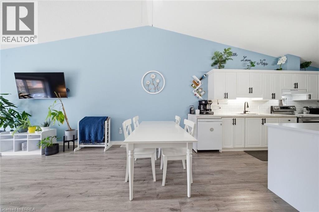 385 Park Road N Unit# 10, Brantford, Ontario  N3R 0A1 - Photo 11 - 40818946