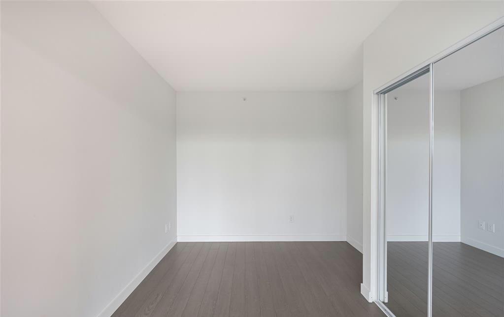 705 13308 Central Avenue, Surrey, British Columbia  V3T 0M4 - Photo 5 - R3116275