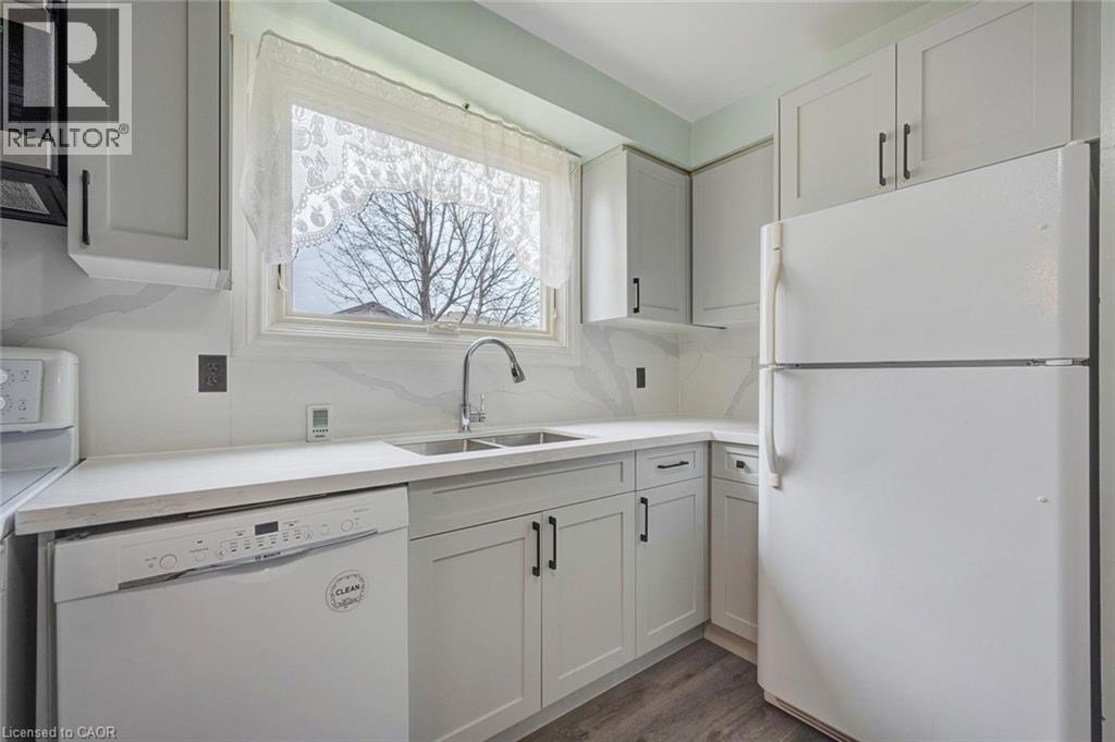 84 Sutherland Avenue, Brampton, Ontario  L6V 2H7 - Photo 15 - 40823808