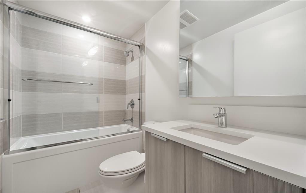 705 13308 Central Avenue, Surrey, British Columbia  V3T 0M4 - Photo 6 - R3116275