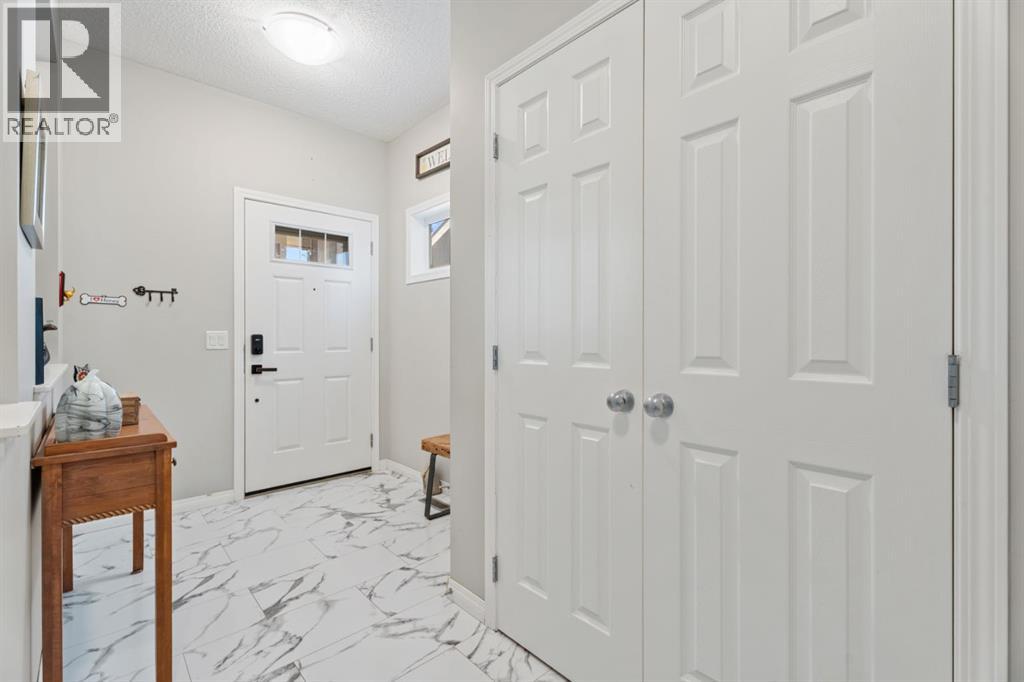 178 Buckskin Way, Cochrane, Alberta  T4C 2R7 - Photo 12 - A2261663