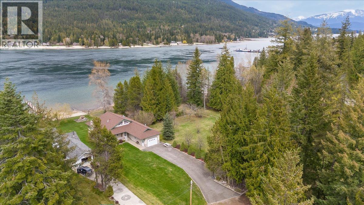 664 Ainslie Road, Harrop, British Columbia  V1L 6P6 - Photo 2 - 10384831