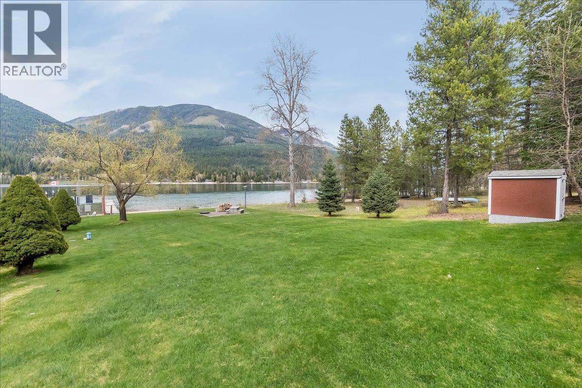 664 Ainslie Road, Harrop, British Columbia  V1L 6P6 - Photo 11 - 10384831