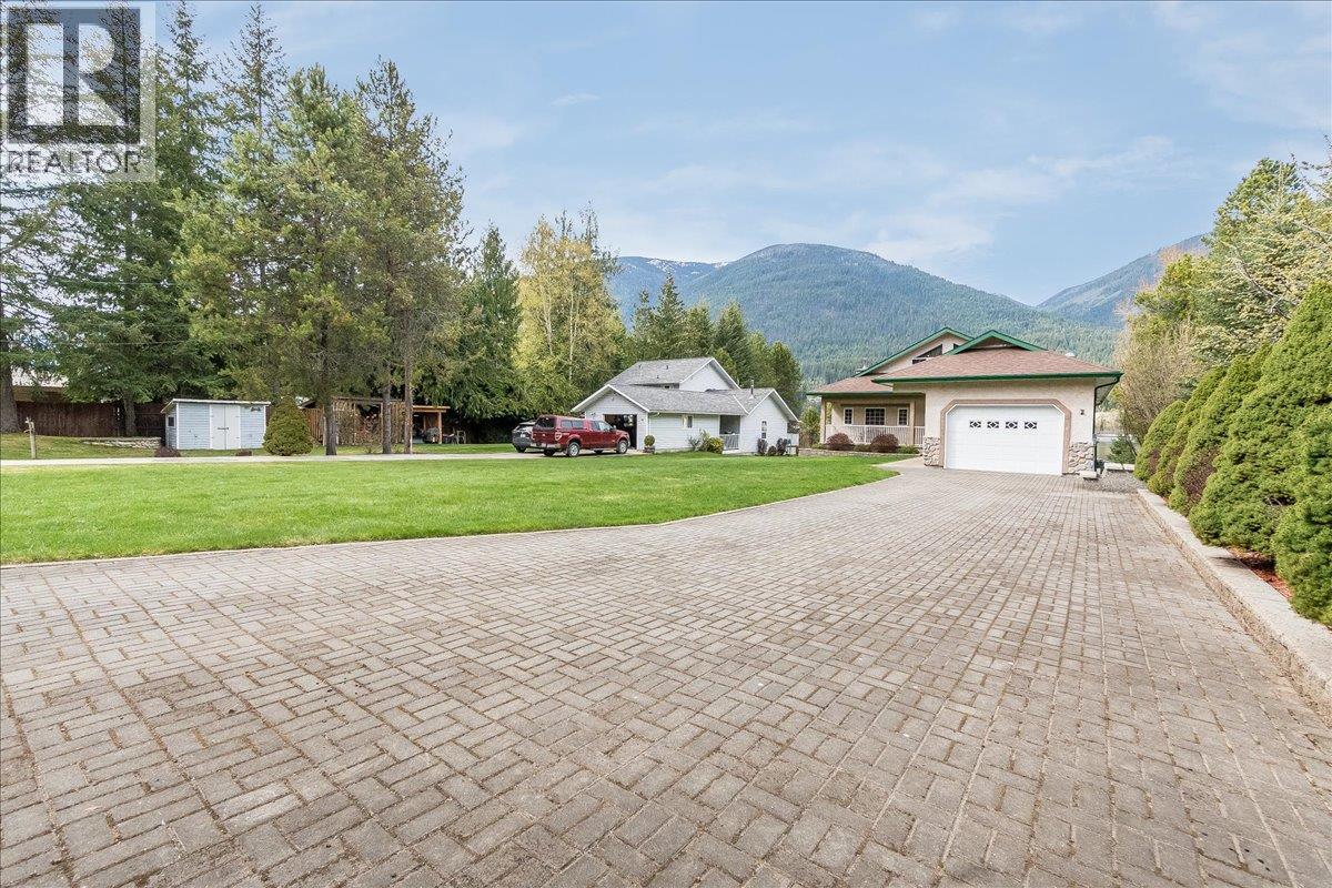 664 Ainslie Road, Harrop, British Columbia  V1L 6P6 - Photo 26 - 10384831