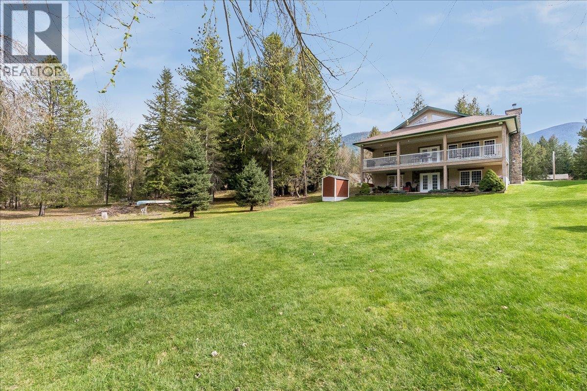 664 Ainslie Road, Harrop, British Columbia  V1L 6P6 - Photo 9 - 10384831