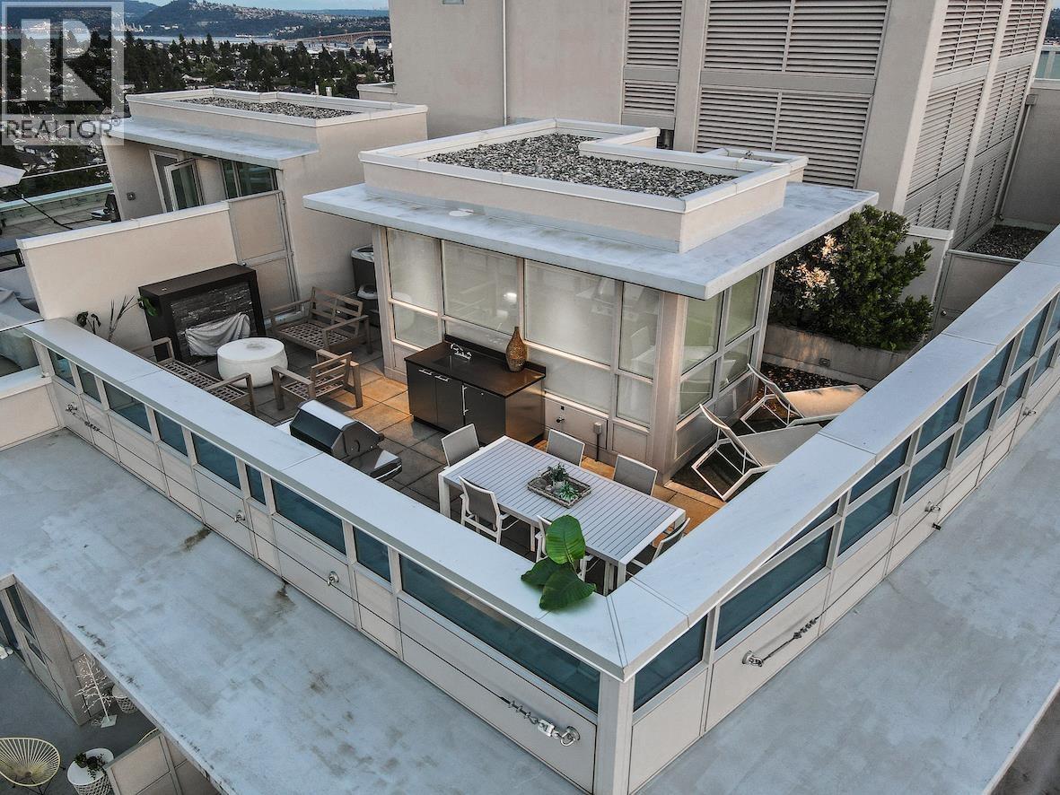 2403 125 E 14th Street, North Vancouver, British Columbia  V7L 0E6 - Photo 2 - R3116503