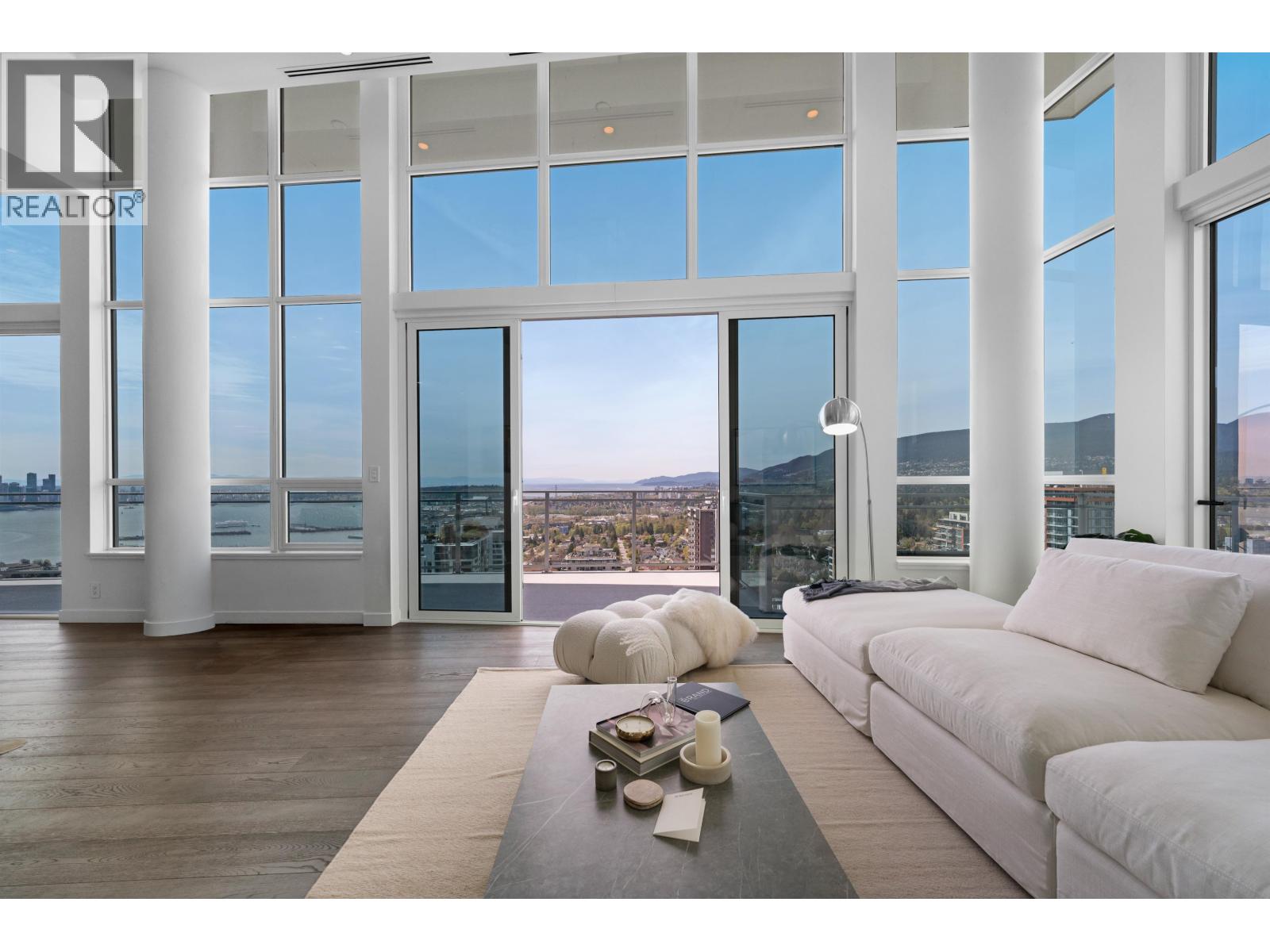 2403 125 E 14th Street, North Vancouver, British Columbia  V7L 0E6 - Photo 10 - R3116503